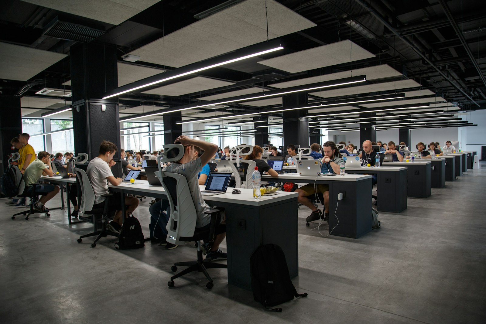 Social amplification track in growth lane lab